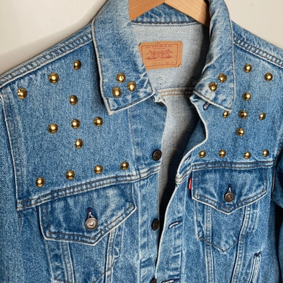 Vintage Levi’s Studded Jean Jacket size L - Picture 2 of 7